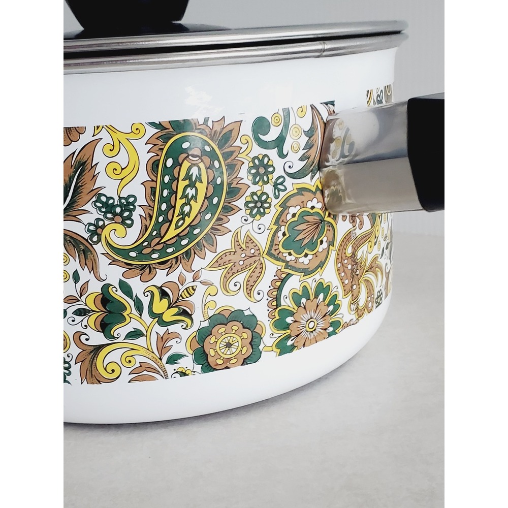 New Vintage Cottagecore Enamel‎ Pot Paisley Floral Lid Retro 70s Kitchen Decor